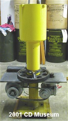 Rotator with chopper housing